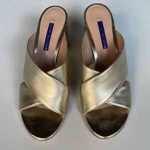 Stuart Weitzman Galene Metallic Gold Leather Block Heel Sandals Size 7.5